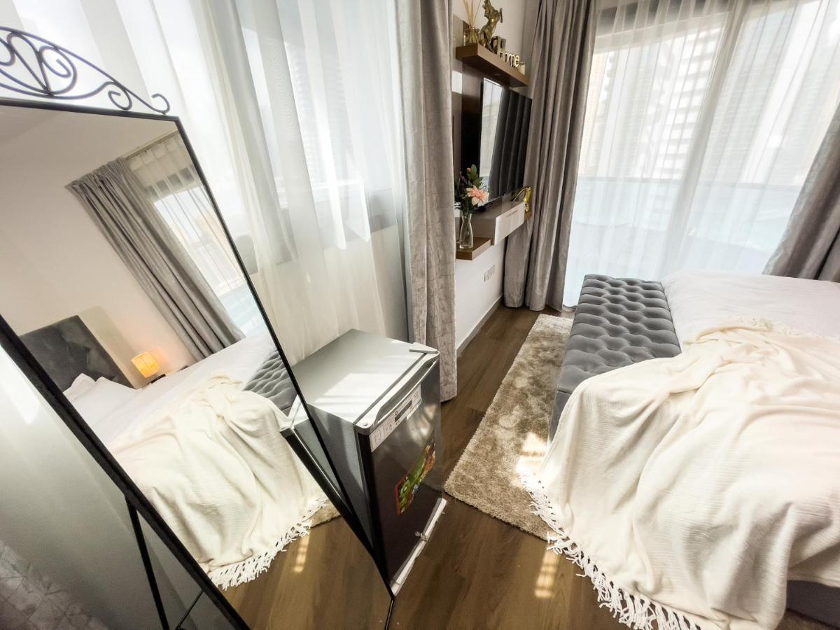 Luxury Room With Marina View Close To Jbr Beach And Metro With Shared Kitchen Ντουμπάι Εξωτερικό φωτογραφία
